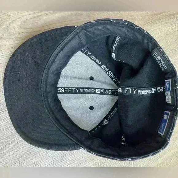 Chicago White Sox New Era MLB Genuine Merchandise Flat Bill Baseball Hat Size 8 - Picture 6 of 7